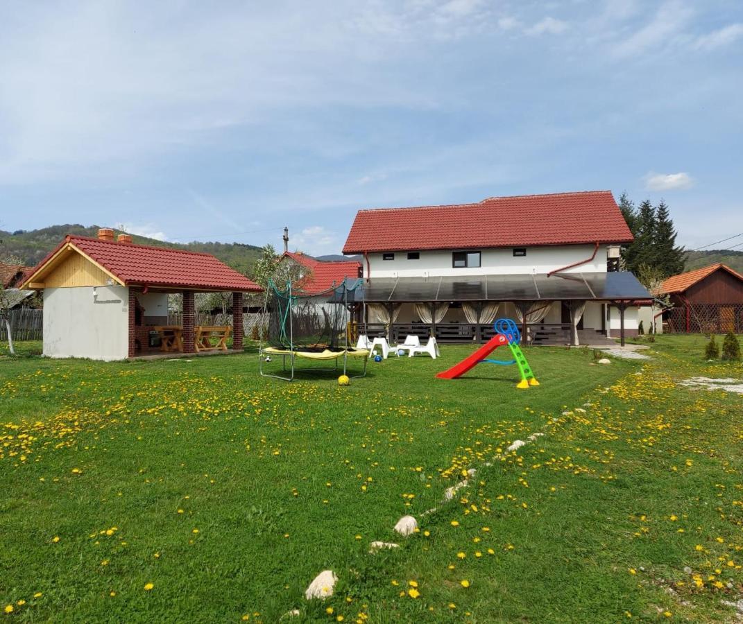 Pensiunea Maria Polovragi Exterior foto